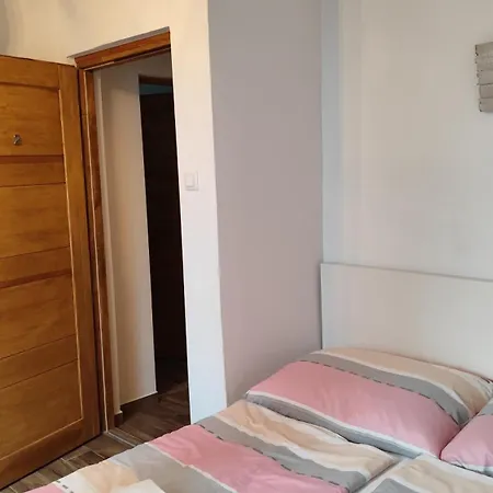 Arcadia Πανσιόν